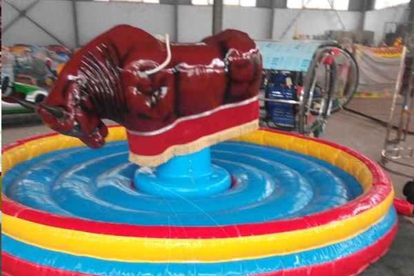 mechanical bull ride suitable for your commercial use