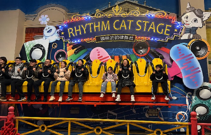 Музыкальная тематическая игровая зона Rhythm Cat Stage с интерактивным аттракционом и сценическим оформлением для крытого развлекательного центра